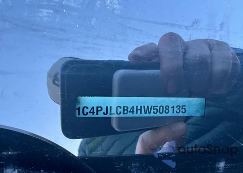 1C4PJLCB4HW508135